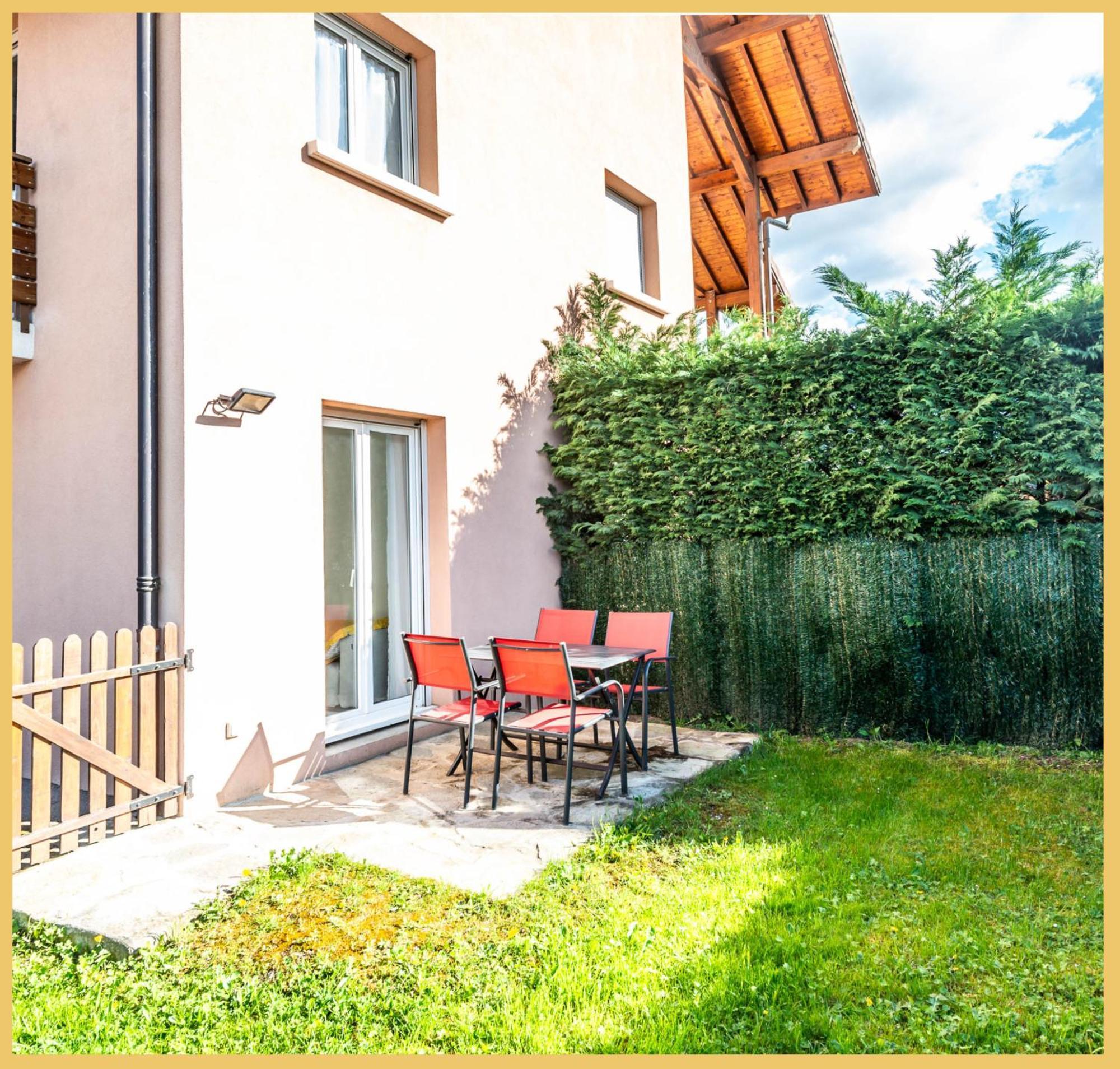 Appartement Le Blansin Saint-Pierre-en-Faucigny Exterior photo