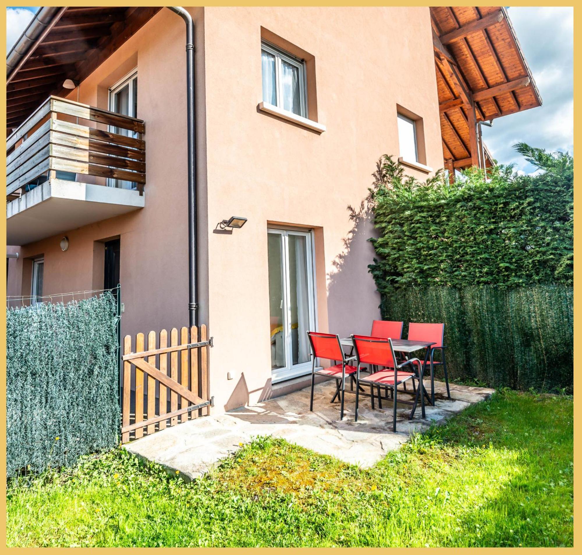 Appartement Le Blansin Saint-Pierre-en-Faucigny Exterior photo